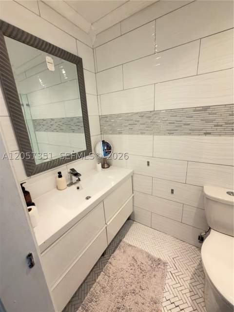 329 Poinciana Dr 909, Sunny Isles Beach FL - photo 20 of 26