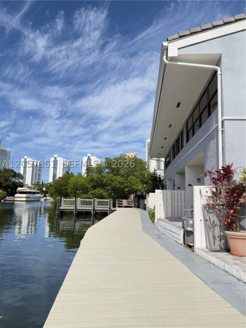 329 Poinciana Dr 909, Sunny Isles Beach FL - photo 6 of 26