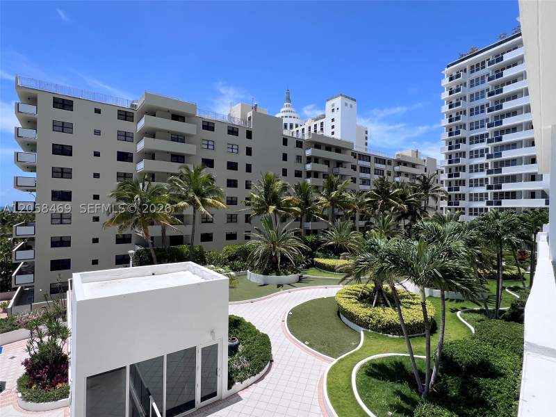 1 bedroom Condominium at 100 Lincoln Rd 542, The Decoplage Condo, Miami Beach — photo 5