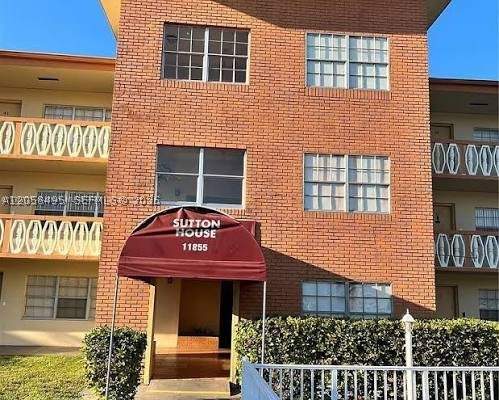 2 bedroom Condominium at 11855 NE 19th Dr 22, Sutton House Condo, North Miami — photo 2