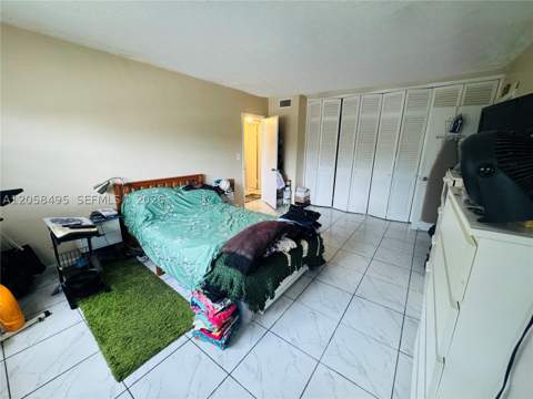 11855 NE 19th Dr 22, North Miami FL - photo 6 of 10