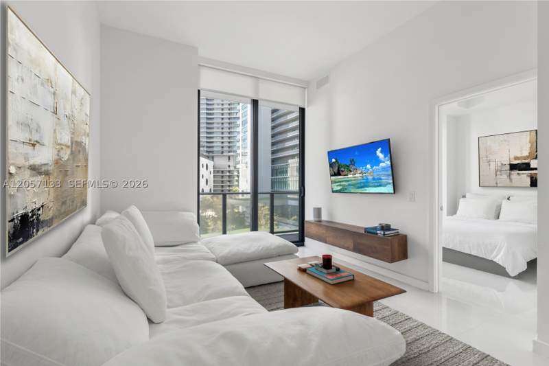 1 bedroom Condominium at 501 NE 31st St 203, Paraiso Bayviews Condo, Miami — photo 3