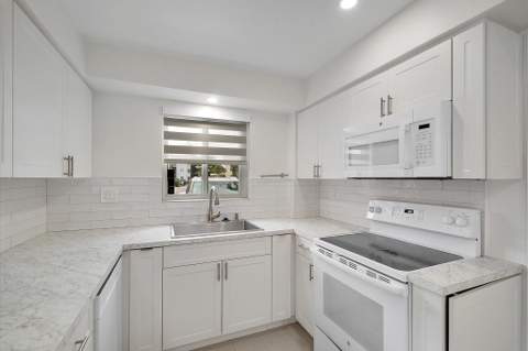 19001 NE 14th Avenue 145, Miami FL - photo 11 of 39
