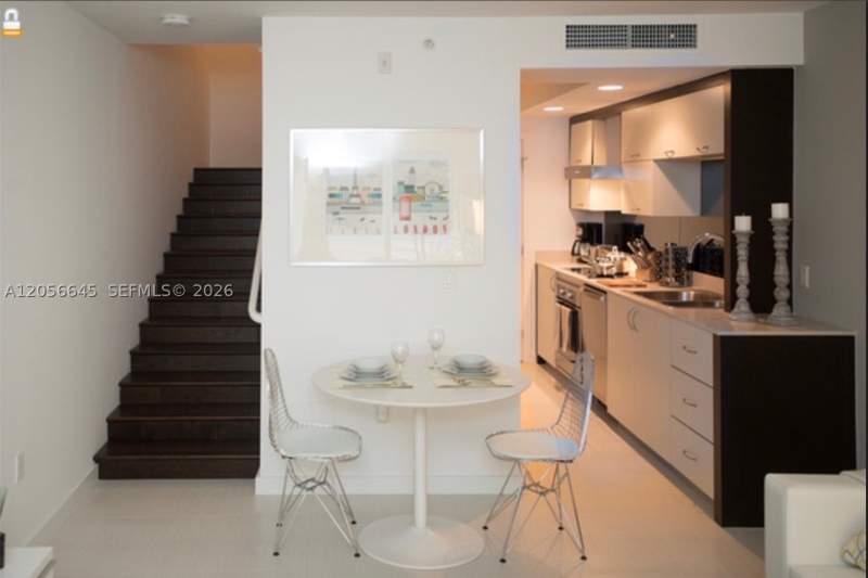 1 bedroom Condominium at 2130 Park Ave 6, Park Villas Condo, Miami Beach — photo 3