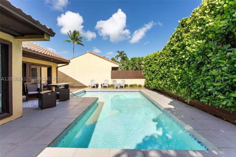 1017 NE 202nd Ln, Miami FL - photo 18 of 21