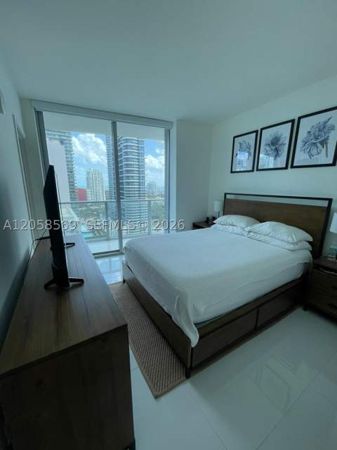 1100 S Miami Ave 2904, Miami FL - photo 8 of 31