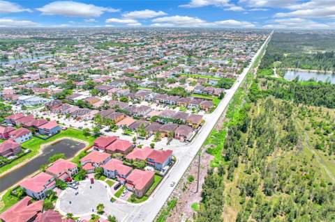 15664 SW 12th Ter, Miami FL - photo 8 of 83