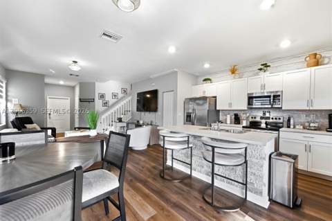 25418 SW 108th Ct, Homestead FL - photo 11 of 68