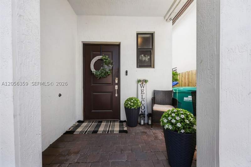 3 bedroom Townhouse at 25418 SW 108th Ct, Allapattah Gdns, Homestead — photo 2