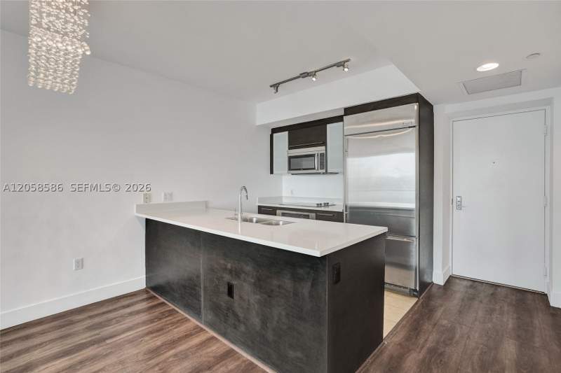 1 bedroom Condominium at 55 SE 6th St 3604, 500 Brickell West Condo, Miami — photo 2