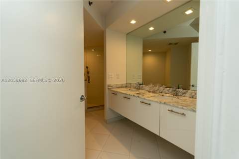 500 Brickell Ave 1407, Miami FL - photo 20 of 47