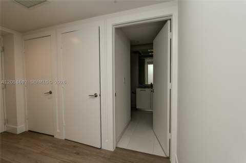 500 Brickell Ave 1407, Miami FL - photo 8 of 47