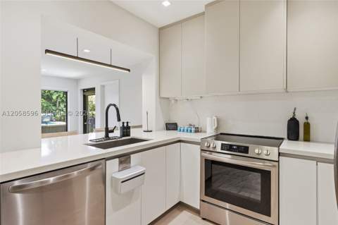 6321 SW 21st St, Miami FL - photo 11 of 36