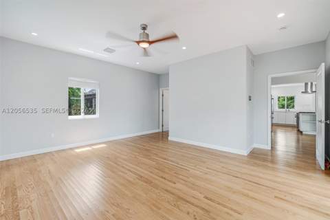 1012 NE 116th St, Biscayne Park FL - photo 18 of 53