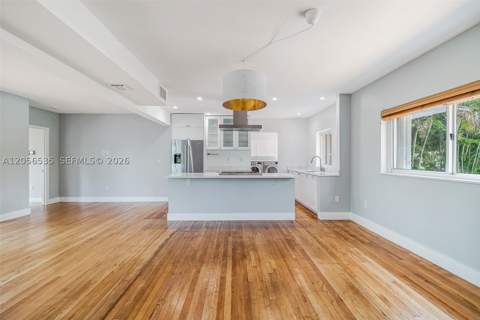 1012 NE 116th St, Biscayne Park FL - photo 8 of 53