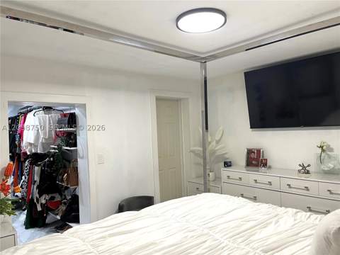 8025 NW 170th St, Hialeah FL - photo 12 of 22