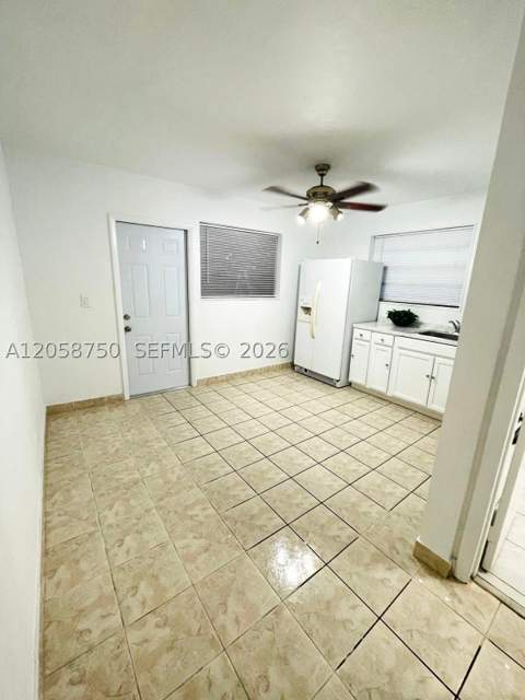 8025 NW 170th St, Hialeah FL - photo 16 of 22