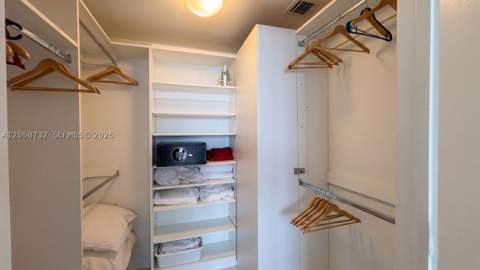485 Brickell Ave 3401, Miami FL - photo 21 of 31