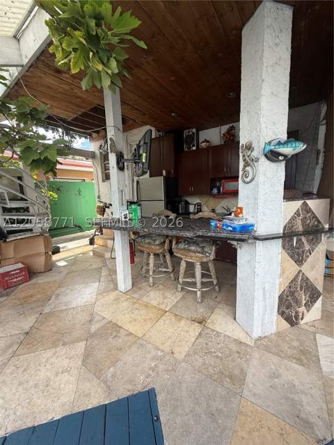 7643 NW South River Dr, Medley FL - photo 10 of 17
