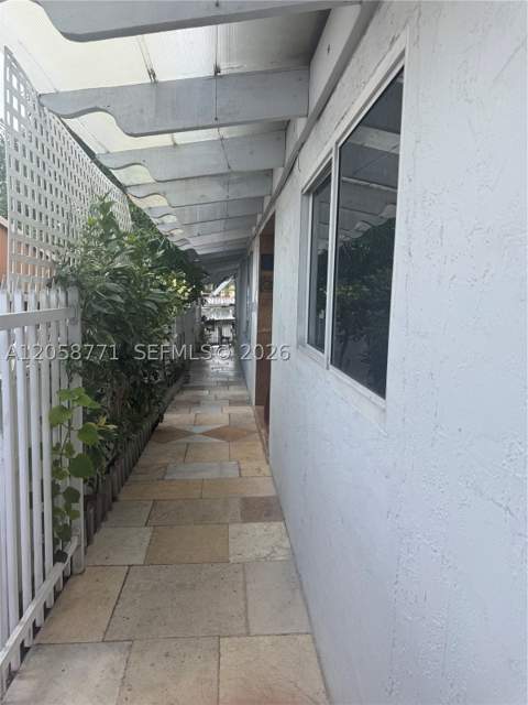 7643 NW South River Dr, Medley FL - photo 6 of 17
