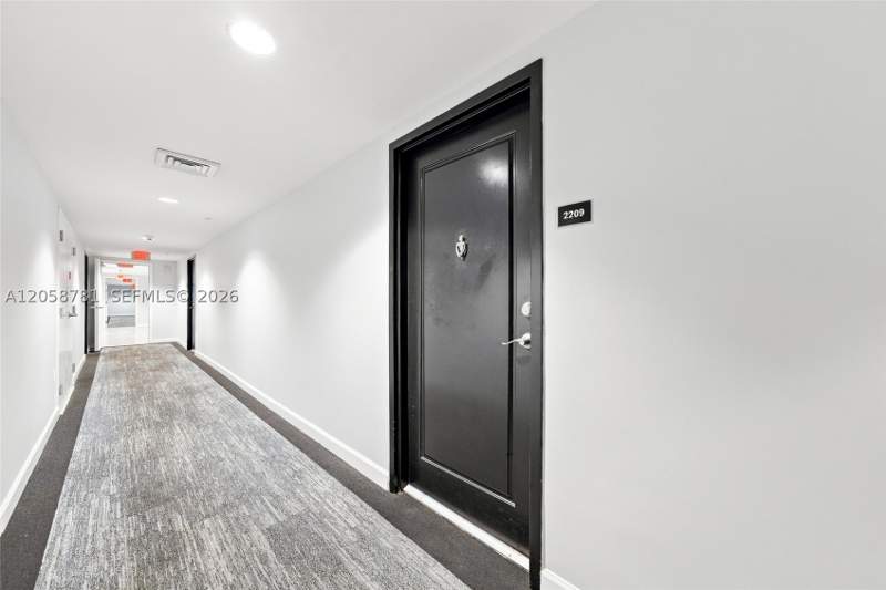 2 bedroom Condominium at 1861 NW S River Dr 2209, Terrazas Riverpark Villag, Miami — photo 2