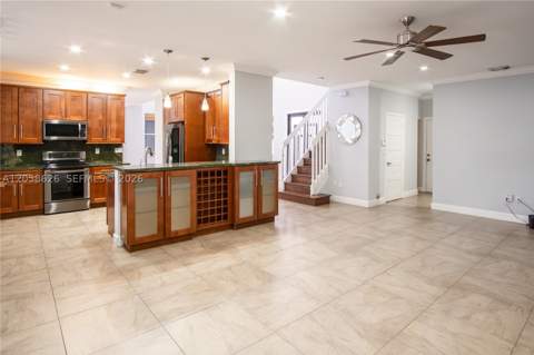 13836 SW 39th Ter, Miami FL - photo 9 of 34