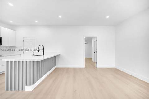 580 NW 116th Ter, Miami FL - photo 13 of 37