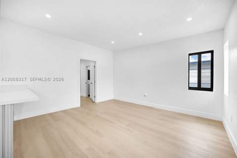 580 NW 116th Ter, Miami FL - photo 14 of 37