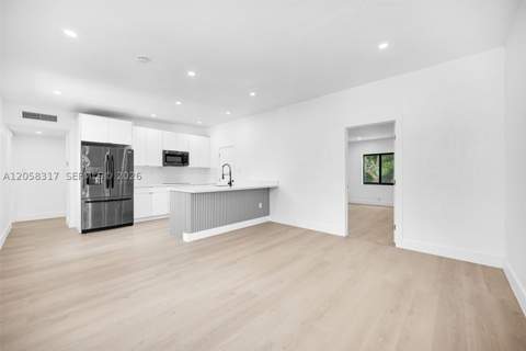 580 NW 116th Ter, Miami FL - photo 15 of 37