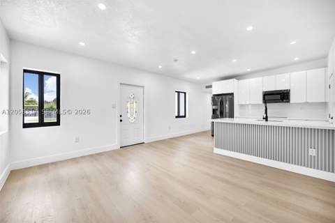 580 NW 116th Ter, Miami FL - photo 16 of 37