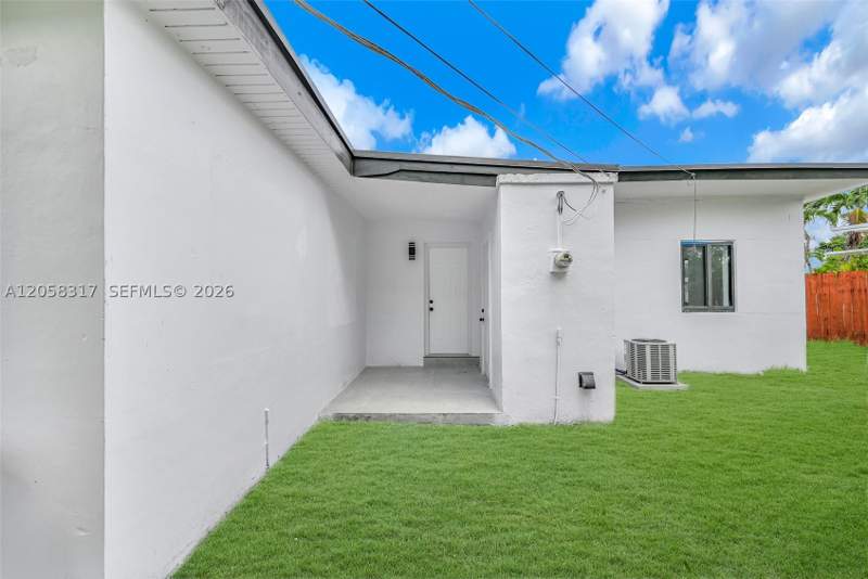 3 bedroom SingleFamilyResidence at 580 NW 116th Ter, Rev Pl Of Bay View Terr, Miami — photo 3
