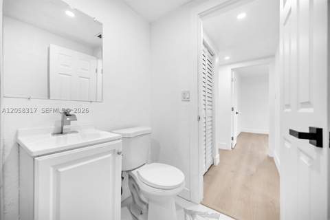 580 NW 116th Ter, Miami FL - photo 9 of 37
