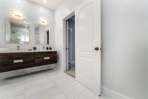 15819 SW 54th Ter, Miami FL - photo 19 of 34