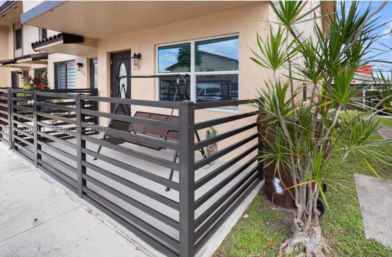 3 bedroom Townhouse at 1158 W 41st St 87, Oasis En Mango Hill Condo, Hialeah — photo 4