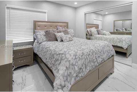 1158 W 41st St 87, Hialeah FL - photo 8 of 18