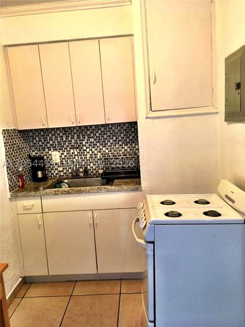 7435 Harding Ave 101, Miami Beach FL - photo 10 of 30