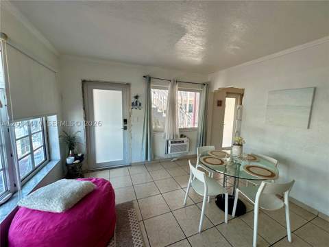 7435 Harding Ave 101, Miami Beach FL - photo 8 of 30