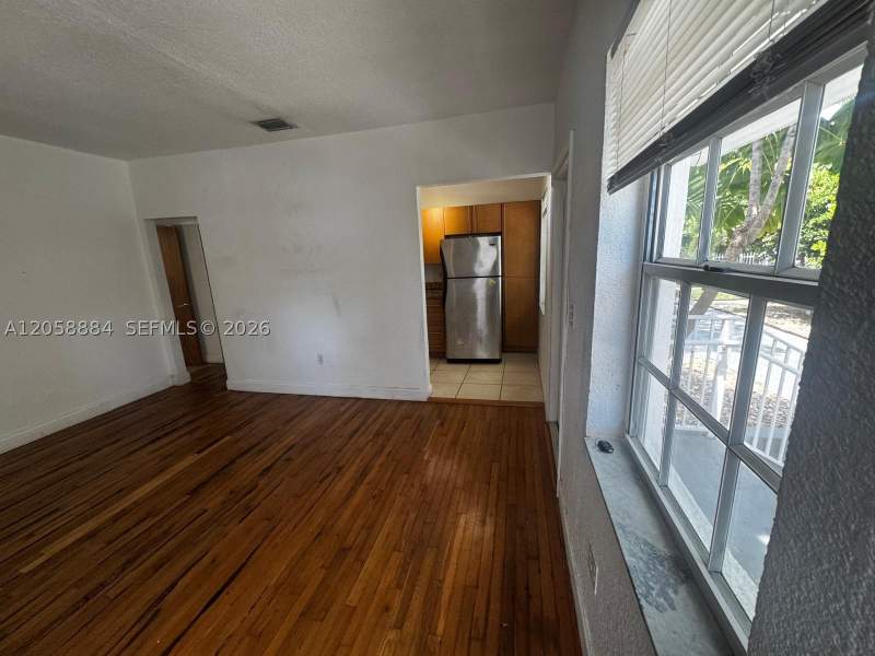 1 bedroom Condominium at 8335 Crespi Blvd 2, Oasis On The Beach Condo, Miami Beach — photo 5