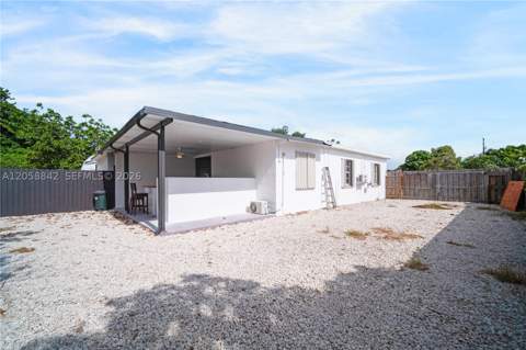 15431 Harding Ln, Homestead FL - photo 13 of 28