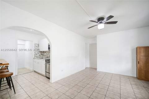 15431 Harding Ln, Homestead FL - photo 6 of 28