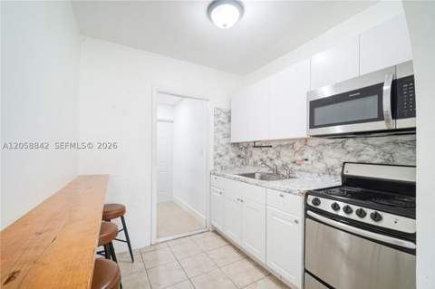 15431 Harding Ln, Homestead FL - photo 7 of 28