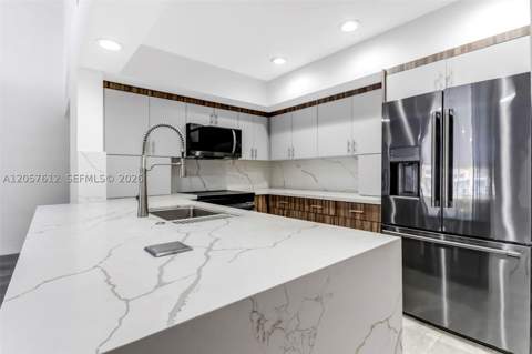 8350 Dundee Ter, Miami Lakes FL - photo 10 of 68