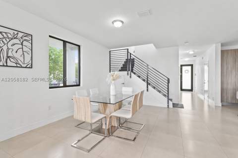 15725 SW 136th Ter, Miami FL - photo 18 of 36