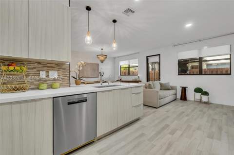 10533 NW 78th Ter, Doral FL - photo 24 of 55
