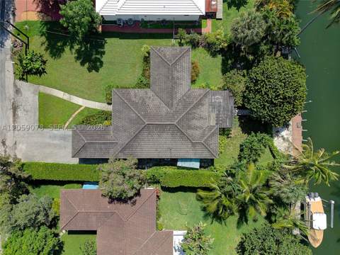 1010 NE 105th St, Miami Shores FL - photo 12 of 48