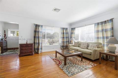 1010 NE 105th St, Miami Shores FL - photo 16 of 48