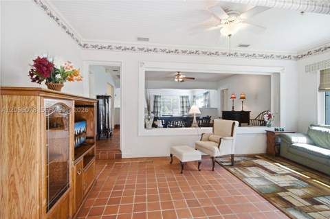 1010 NE 105th St, Miami Shores FL - photo 8 of 48
