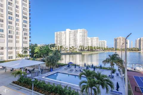 2780 NE 183rd St 901, Aventura FL - photo 12 of 19