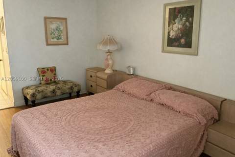 20851 San Simeon Way 202, Miami FL - photo 7 of 22