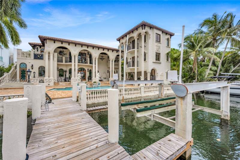 9 bedroom SingleFamilyResidence at 270 Atlantic Ave, Atlantic Island, Sunny Isles Beach — photo 2